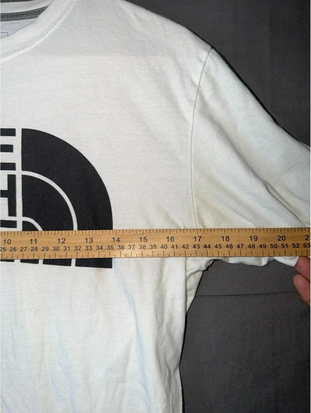 The North Face Men’s S White Logo T‑Shirt 100% Cotton Standard Fit